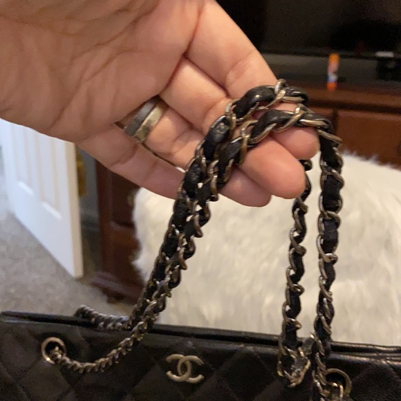 Vintage Chanel Tote - Picture 4 of 8